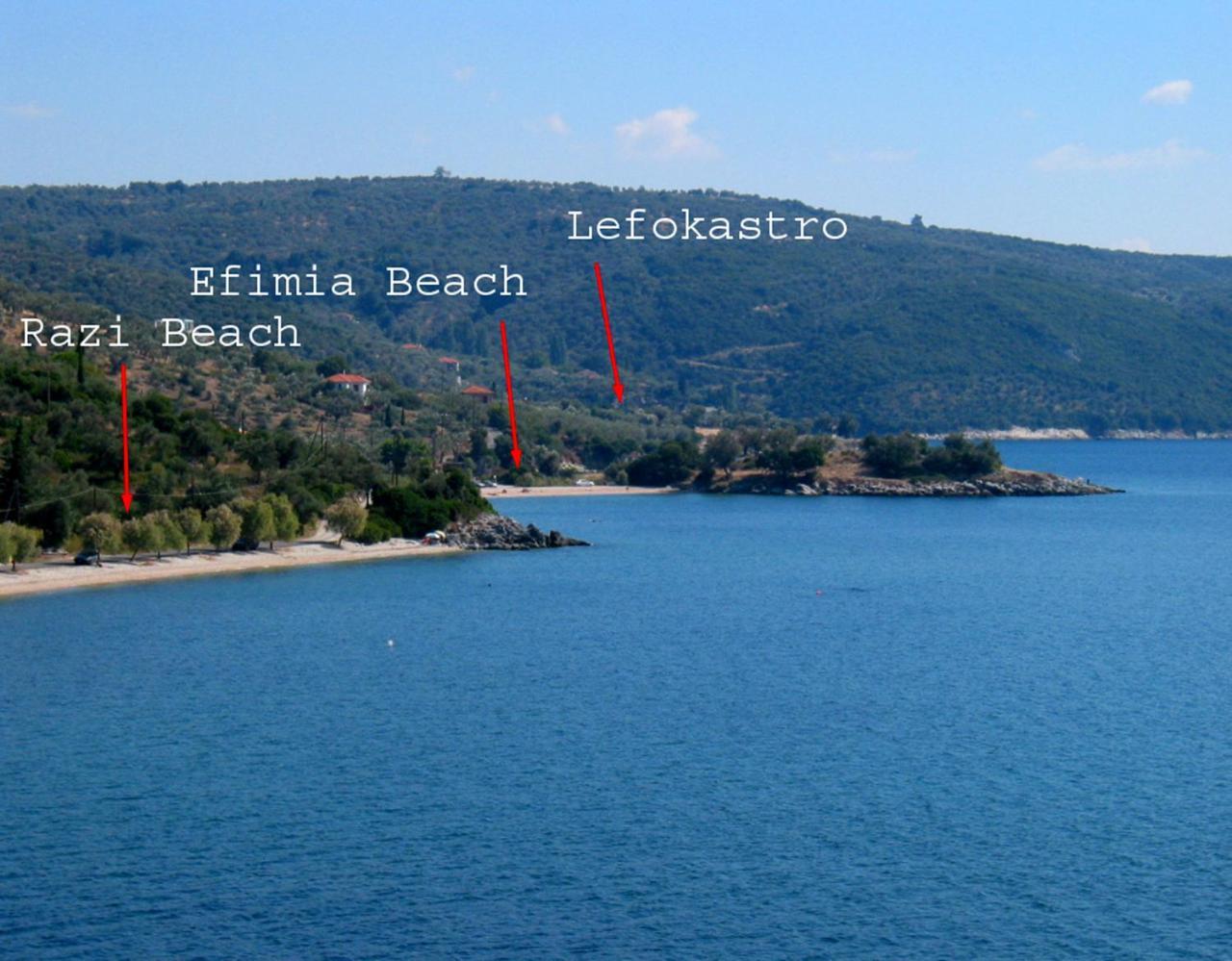Razi Beach Лефокастро Екстериор снимка