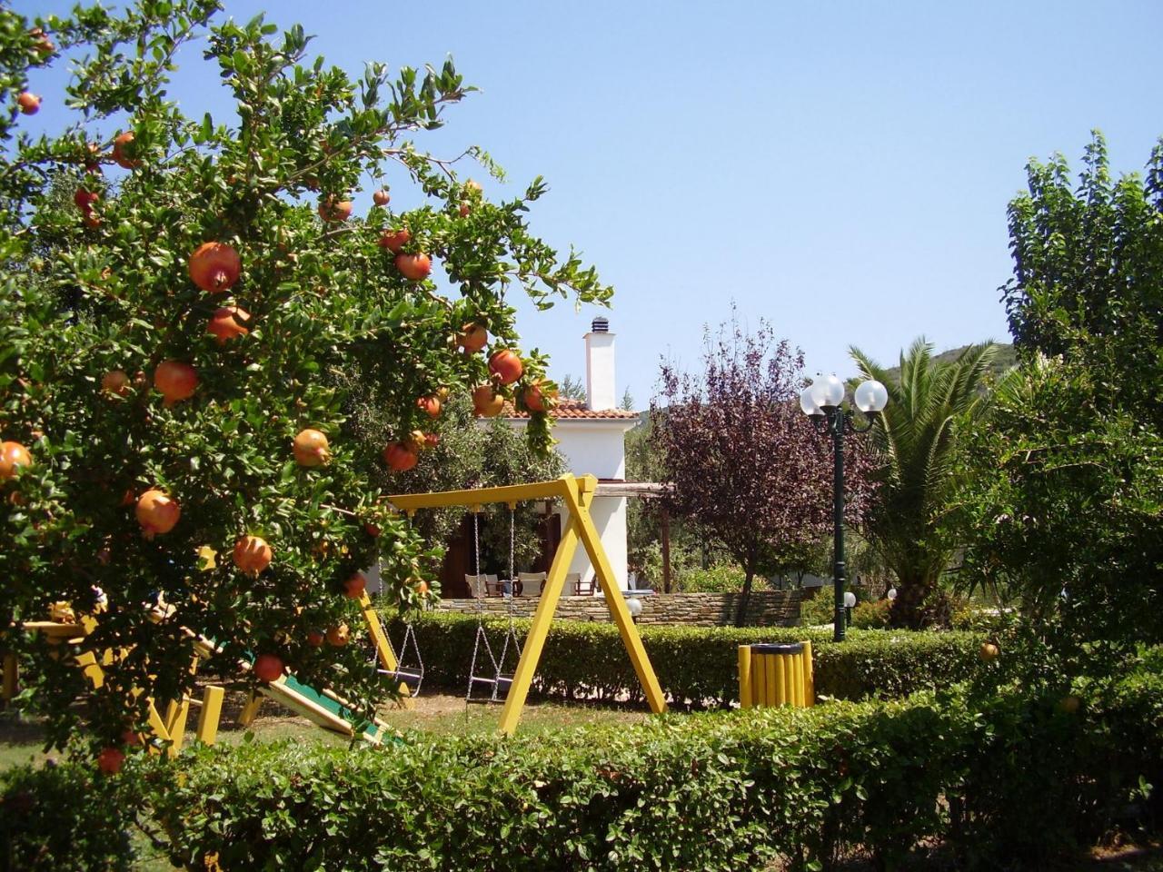 Razi Beach Лефокастро Екстериор снимка